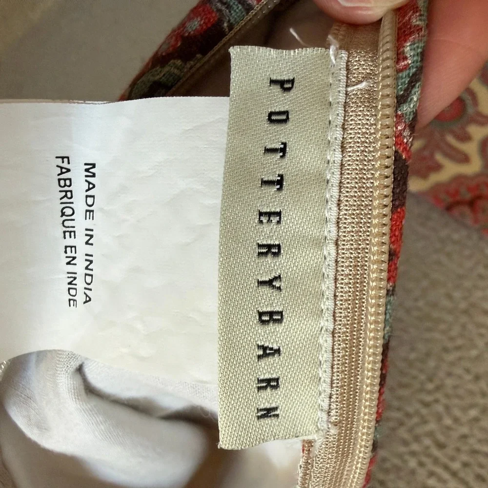 Pottery Barn Medallion Moroccan Pillow Covers Set 2 Red Cream Cotton Linen 18x18